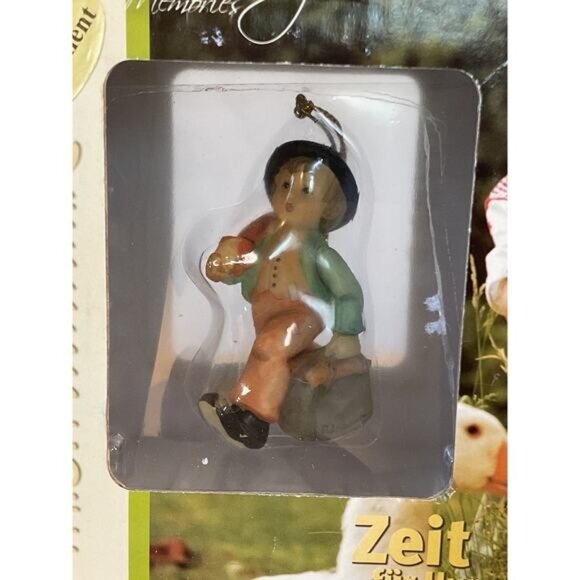 Original Hummel Ornament Merry Wanderer #935506 - Picture 2 of 7